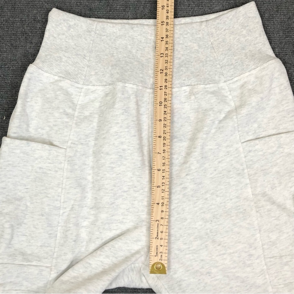 NWT Halara Cozy Light Heather Gray Cargo Pockets Sweatpants Joggers Sz S (A3) - Picture 9 of 10